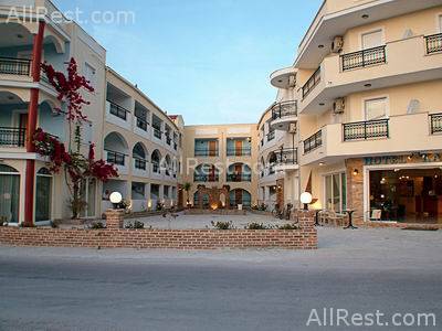 Karras Hotel 4